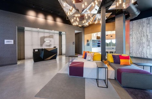Lawrenceville Hotel | Aloft by Marriott Lawrenceville Sugarloaf