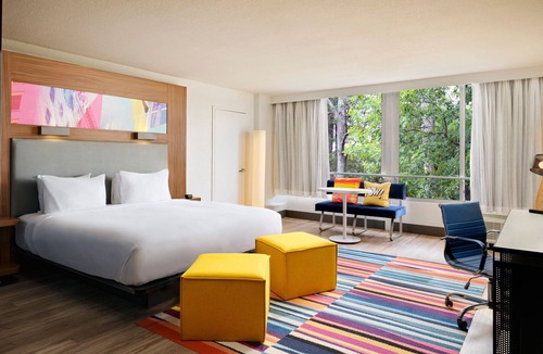 Ludlam Hotel | Aloft by Marriott Miami Dadeland