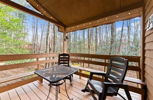Sautee Nacoochee Villa | Alpen Creek Hideaway Cabin with Private Trail