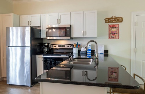 Helen Condo | Alpine River Suite #402| 1 BR| Downtown Helen| on River