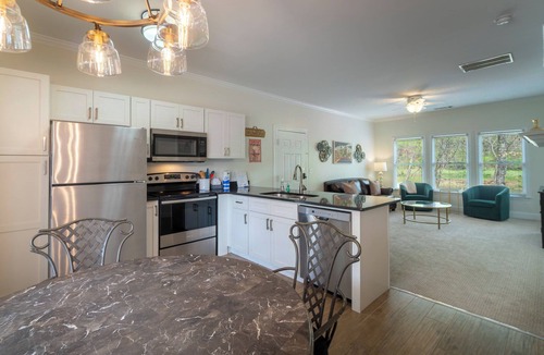 Helen Condo | Alpine River Suite #402| 1 BR| Downtown Helen| on River