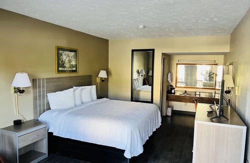 Helen Hotel | Alpine Valley Inn
