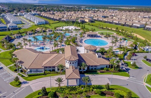 Davenport House | (AM1581) Home 5/5 Private Pool & Jaccuzi, Free Waterpark