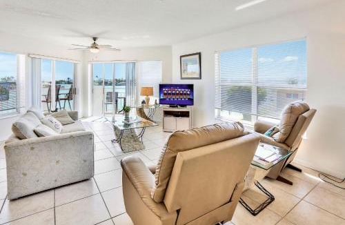 Treasure Island House | Amadeus 10