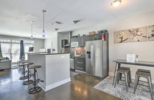 Candler Park Apartment | Amazing 1 BR Urban Loft in Atlanta - Self Check-In