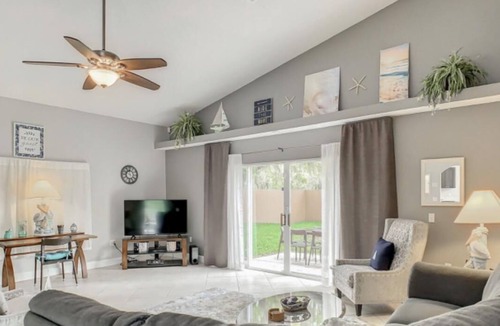 Thousand Oaks House | Amazing 4/3 house at Thousand Oaks Community, private pool, near Disney!