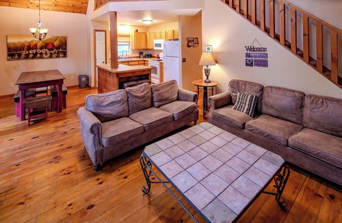 Banner Elk Cabin | Amazing Cabin w/Firepit, Gametable, Hot Tub, Wifi, Cable