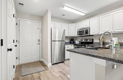 Pawleys Island Condo | Amazing Golf & Lake View in True Blue -Professionally Cleaned