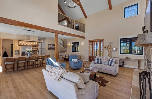 Cashiers House | Amazing Grace: Mountain Ridge 3BR Home w/Hot Tub & Stunning Views