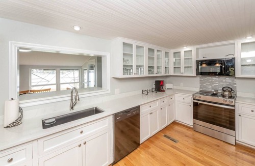 Lenoir City House | Amazing house on main channel of Fort Loudoun Lake