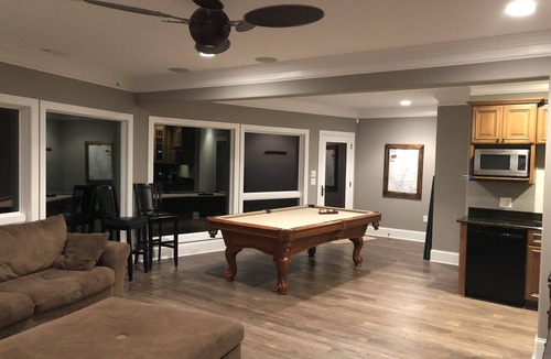 Salem House | Amazing Lake Keowee Home! Private Dock, Fire Pit, and Bunk House by the water!