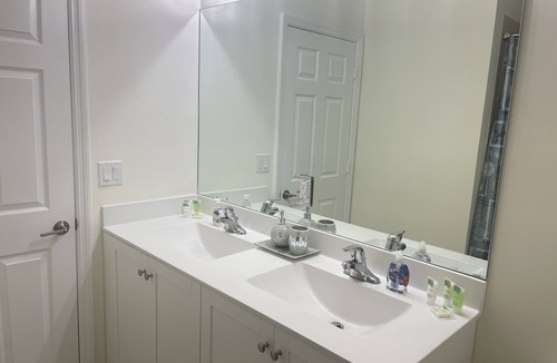 Miami Lakes House | Amazing Lakefront Home, Central Location