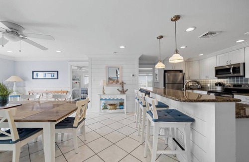 Avalon Condo | Amazing Ocean Views -3BR/2BA Beach Block Condo W/Heated Pool