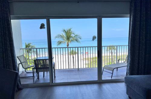 Longboat Key Apartment | Amazing Panoramic Beach View and The Most Beautiful Sunset