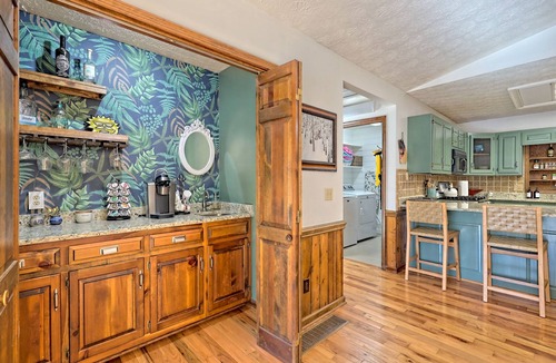 Wiley House | Amazing Spacious & Cozy Lake House on Lake Burton w/Boat Access! Dog Friendly!