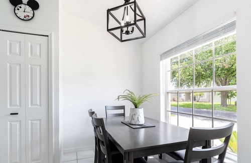 Thousand Oaks House | Amazing villa with heat pool near Disney 5 ⭐️⭐️⭐️⭐️⭐️