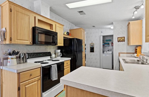 Weeki Wachee Gardens House | Amazing Waterfront House, Weeki Wachee - Use of Kayaks