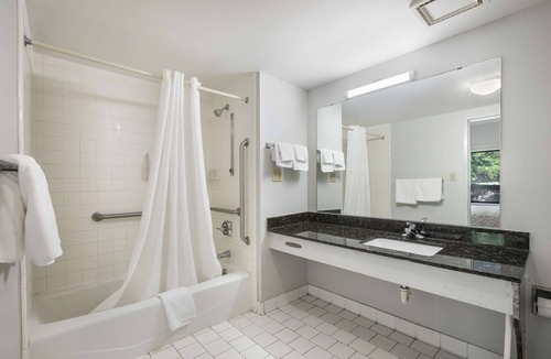 Stockbridge Hotel | Americas Best Value Inn Stockbridge