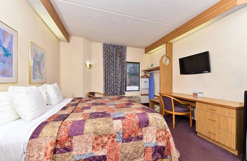 Morrow Hotel | Americas Best Value Inn & Suites Morrow Atlanta