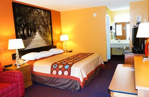 Darien Hotel | Americas Best Value Inn Darien