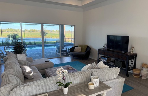 Immokalee House | AMU Graduation House