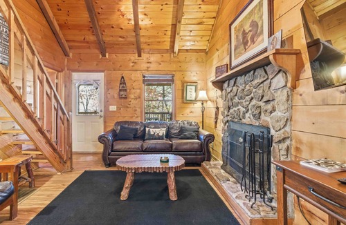 Clarkesville Cabin | Amy's Creek 2 - 10% OFF or 4th Night Free - Ask for details!