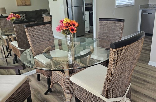 Florida Ridge Condo | An Active 55+ Community! Pool, Golf Sports Bar & Restaurant and more.