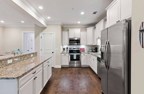 Epworth Acres Condo | Anchor and Tide - Luxury Townhouse w/pool