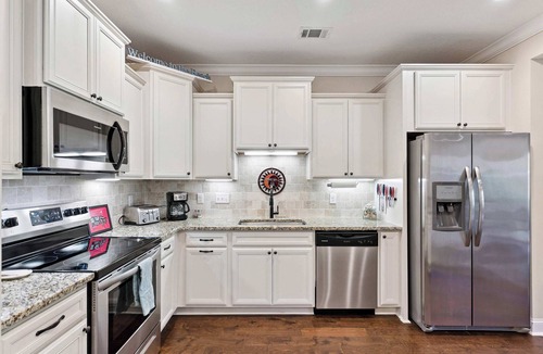 Epworth Acres Condo | Anchor and Tide - Luxury Townhouse w/pool