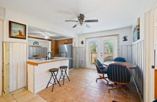Cedar Key House | Anchor Hole In Cedar Key