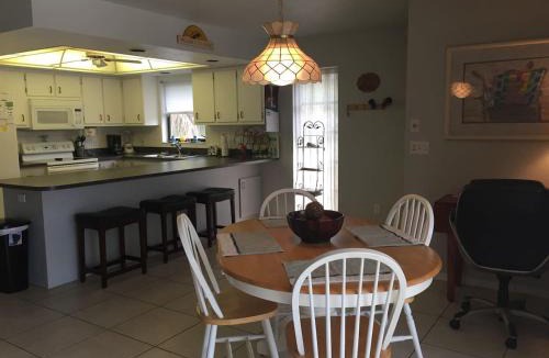 Mid Island House | Anchorage St. Pet-Friendly Vacation Home