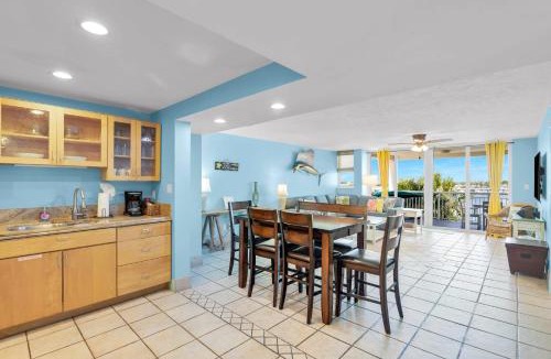 Meadows House | Andros - Spacious 2x2 Waterfront Condo