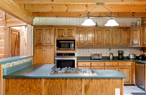 Lookout Mountain Cabin | 🏕️ Angels Cabin, Firepit, Pool Table, LKT Mountain - Chattanooga Dwtn15 min!