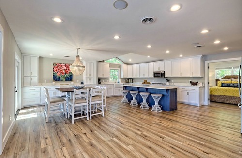 Hiawassee House | Angel’s Envy by Chatuge Home Concierge | 6BR · Sleeps 14 · Lakefront · Hot Tub · Game Room