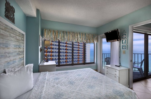 Myrtle Beach Resort | Angle Oceanfront Two Bedroom Condo + Official On-Site Rental Privileges