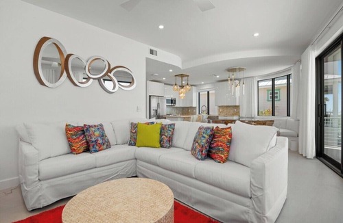 Ilexhurst House | Anna Maria Wave: Stunning Beachfront Home with Pool & Poker Room