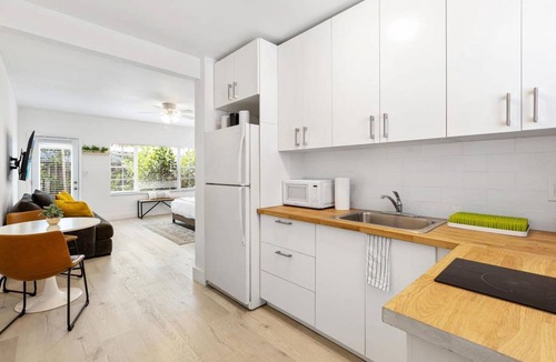 Victoria Park Apartment | Apartment ∙ 1 bedroom ∙ 2 guests
