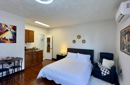 Azalea Park Apartment | Apartment ∙ 1 bedroom ∙ 2 guests