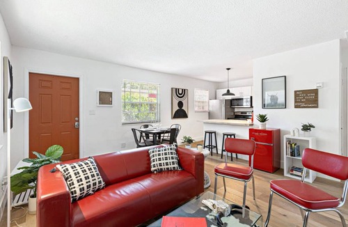 Sailboat Bend Apartment | Apartment ∙ 2 bedrooms ∙ 4 guests