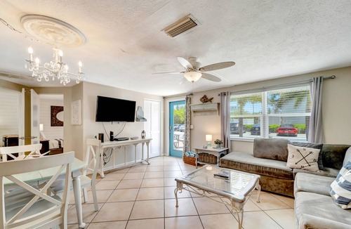 Ilexhurst Apartment | Apartment ∙ 2 bedrooms ∙ 6 guests