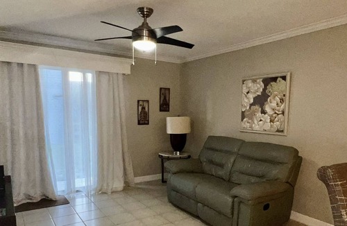 Bearss Plaza Apartment | Apartment in USF, Busch Gardens, Adventure Island and Moffit Cancer Center Area.