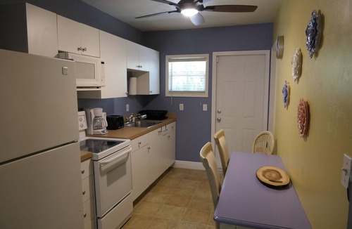 Altamont Manor Apartment | Apartment Pelican in Fort Myers/Villa Barra