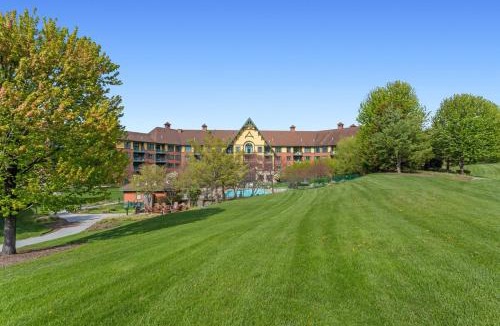 Vernon Apartment | Appalachian Hotel, LARGE 1BR at Mountain Creek resort