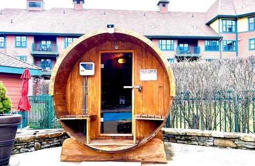 Vernon Apartment | Appalachian Hotel Mtn Creek Pool Hot Tub 261