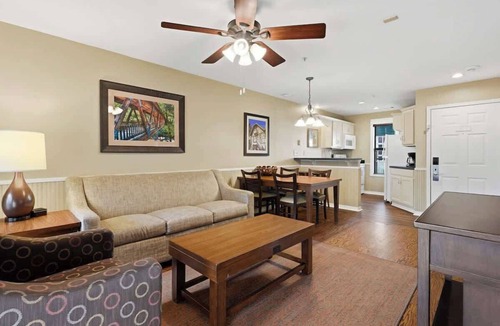 Clarkesville Apartment | Apple Mountain Resort | 2BR Retreat + Golf Area