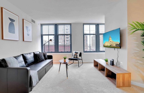 Aurora Highlands Apartment | Apt Steps from Metro | Near Pentagon City
