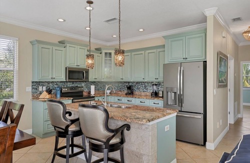 Holmes Beach House | Aqua Vista by Duncan Real Estate