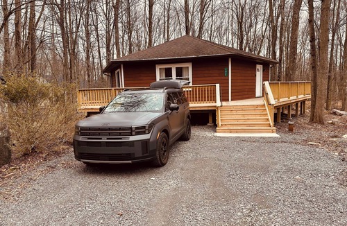 Pocono Lake Cabin | Architectural Hexagon Cabin Modern Cozy Retreat