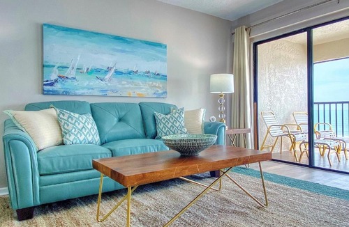 Madeira Beach Apartment | Arie Dam 402