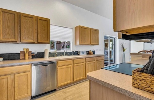North Port House | Arley Palms Getaway - Heated Pool - Fenced Yard - Near Beaches – Pet Friendly